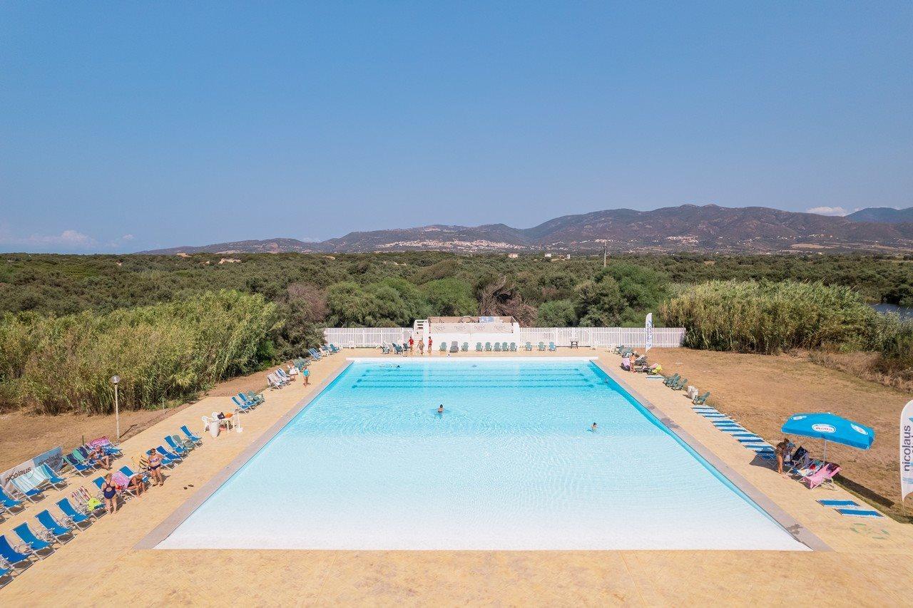 Aparthotel Baia delle Mimose Badesi Esterno foto