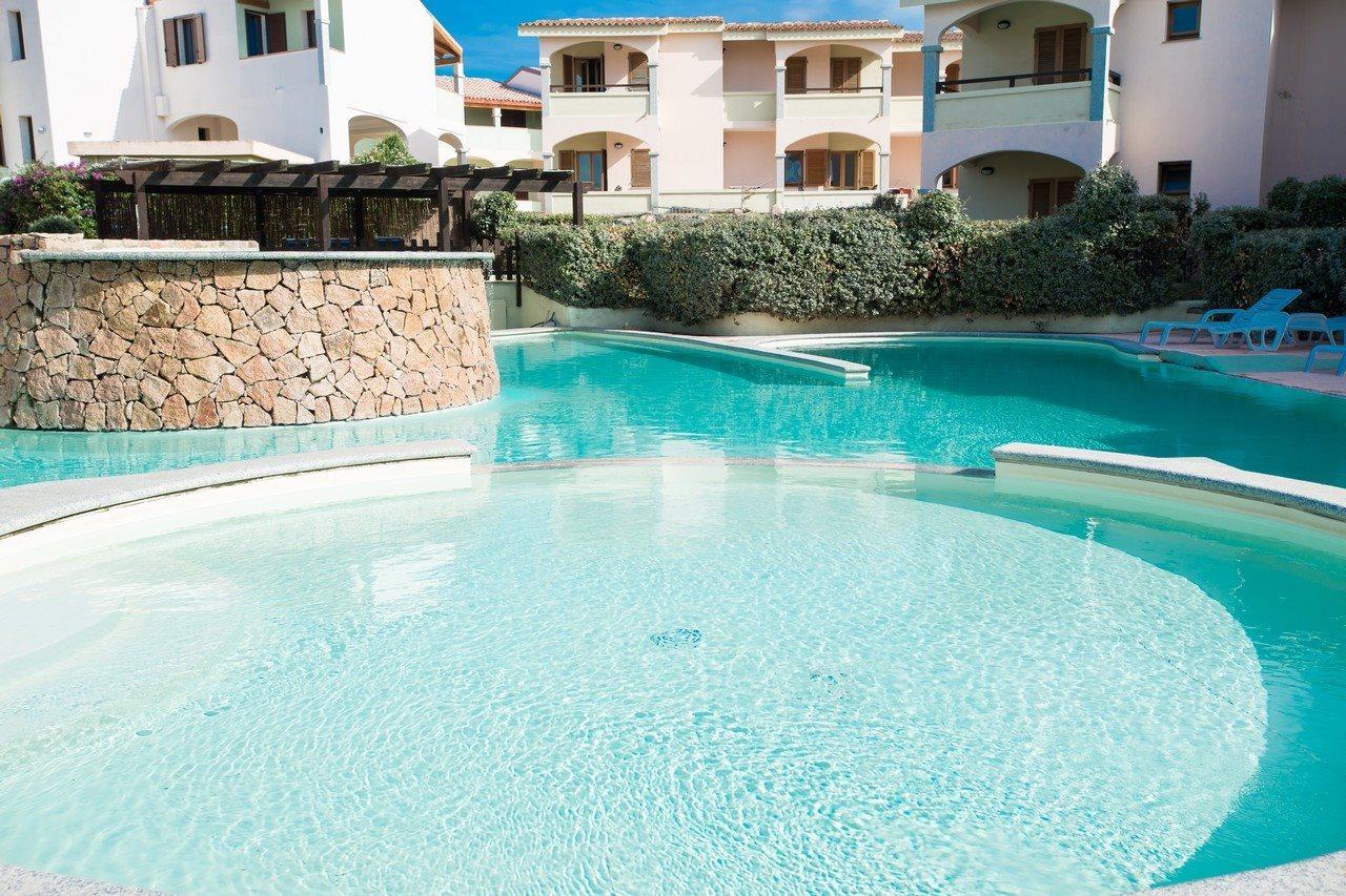 Aparthotel Baia delle Mimose Badesi Esterno foto