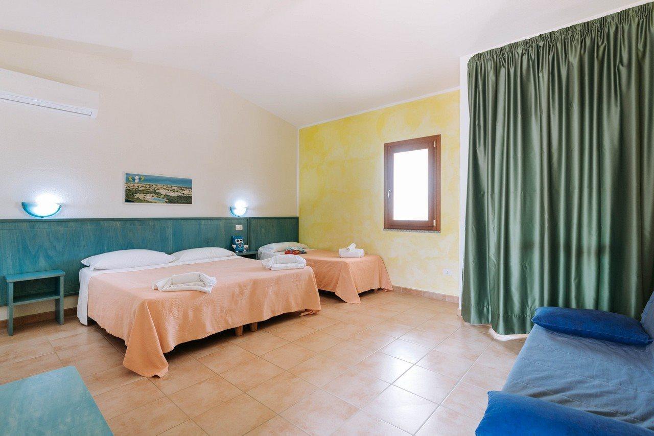 Aparthotel Baia delle Mimose Badesi Esterno foto