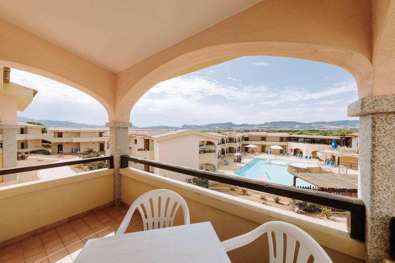 Aparthotel Baia delle Mimose Badesi Esterno foto