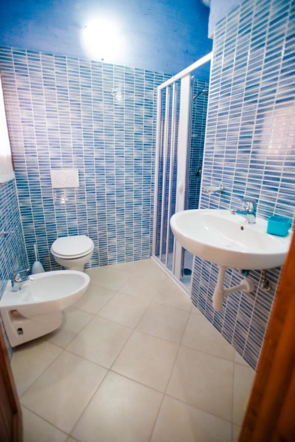 Aparthotel Baia delle Mimose Badesi Esterno foto